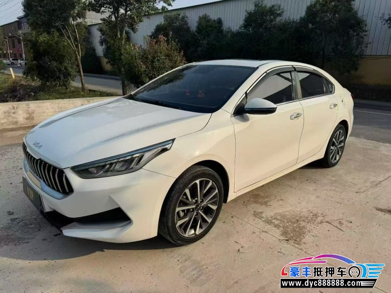 22年起亚K3轿车抵押车出售