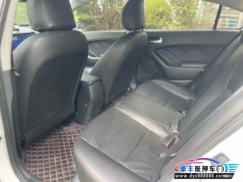 18年起亚K3轿车抵押车出售