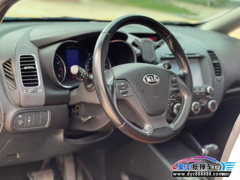 16年起亚K3轿车抵押车出售