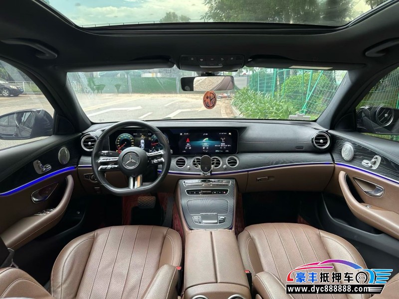 22年奔驰E轿车抵押车出售