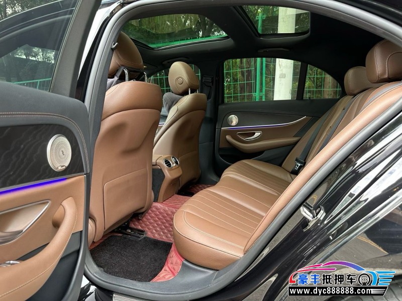 22年奔驰E轿车抵押车出售