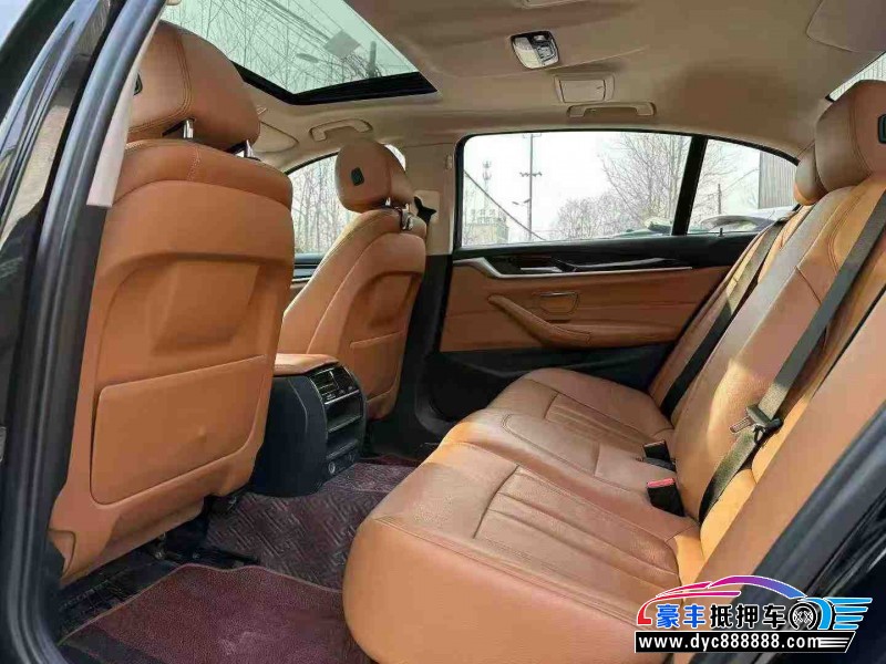 17年宝马5系轿车抵押车出售