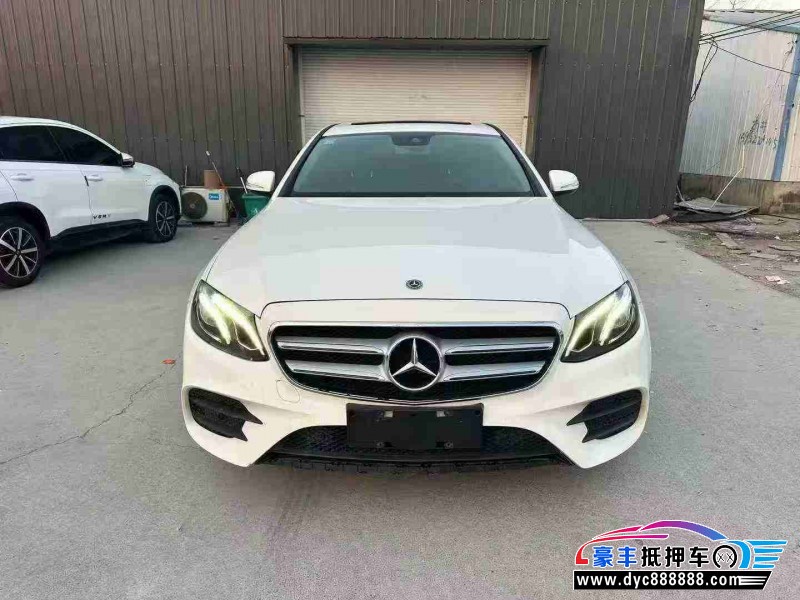 17年奔驰E轿车抵押车出售