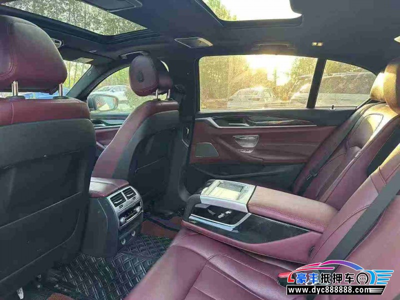 18年宝马5系轿车抵押车出售