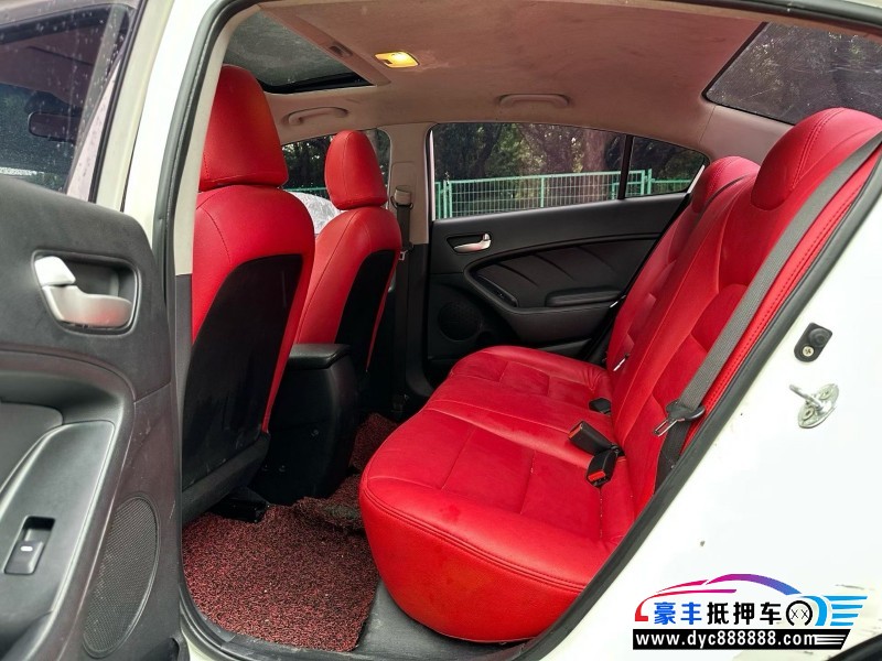 16年起亚K3轿车抵押车出售