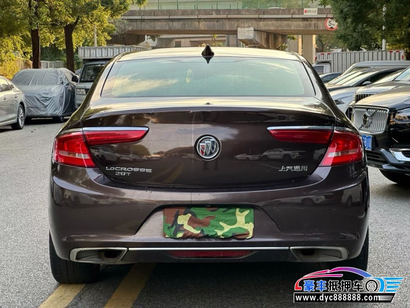 18年别克君越轿车抵押车出售