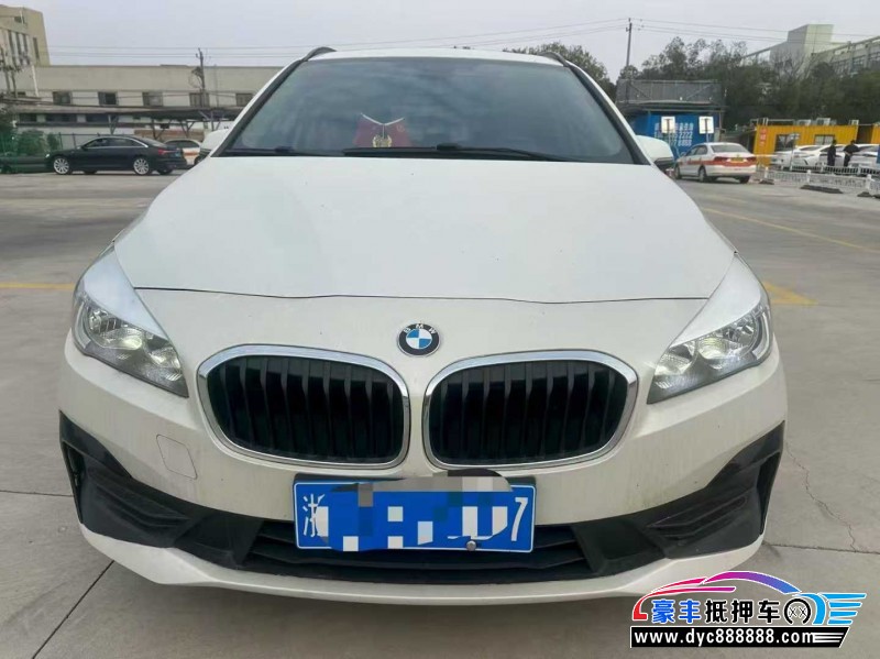 19年宝马2系轿车抵押车出售