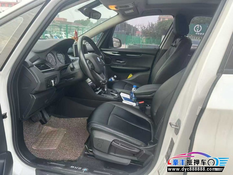 19年宝马2系轿车抵押车出售