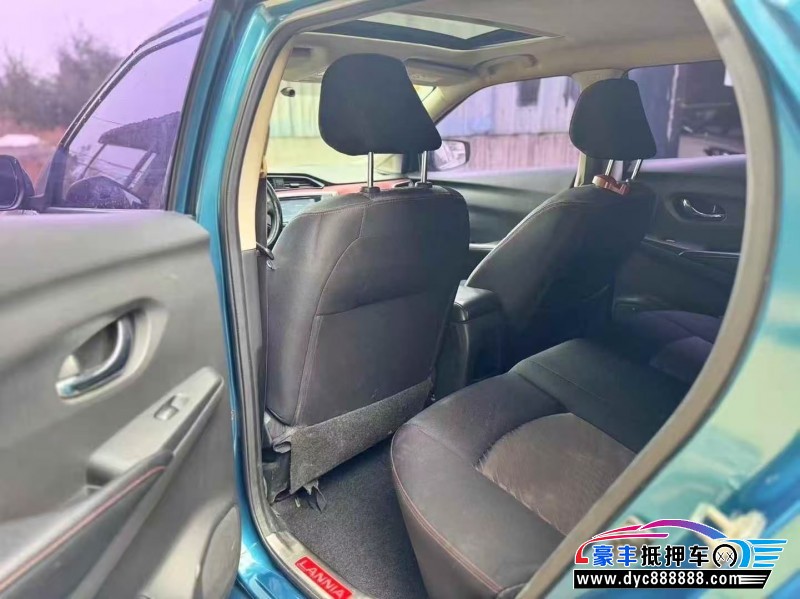 16年日产蓝鸟轿车抵押车出售