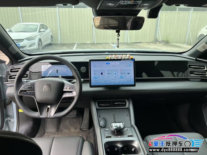 24年比亚迪秦轿车抵押车出售