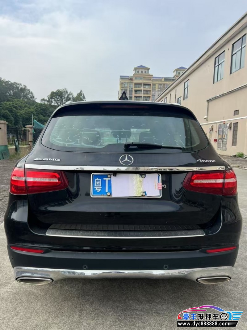 17年奔驰GLC轿车抵押车出售