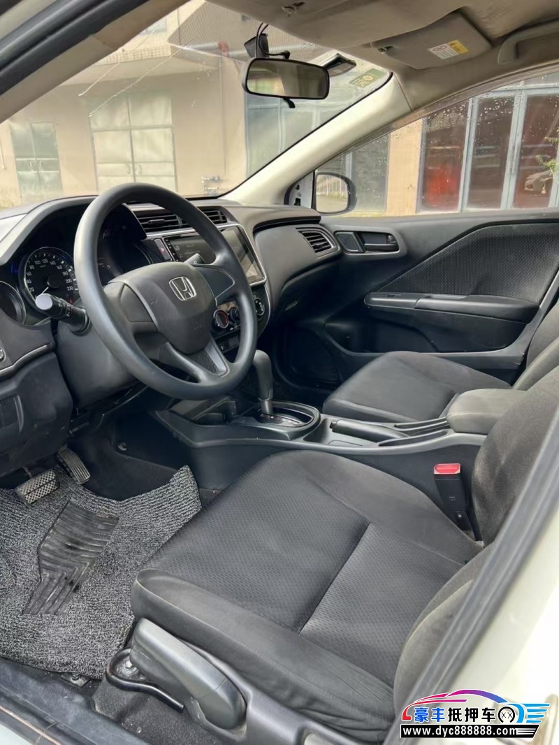 19年本田锋范轿车抵押车出售