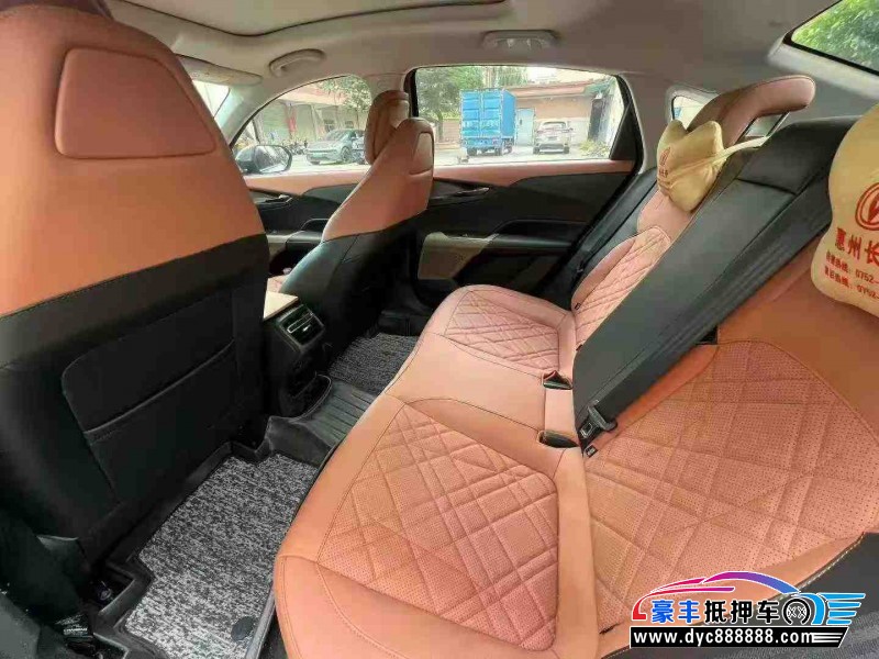 25年长安逸动轿车抵押车出售