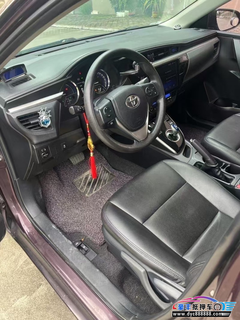 16年丰田雷凌轿车抵押车出售