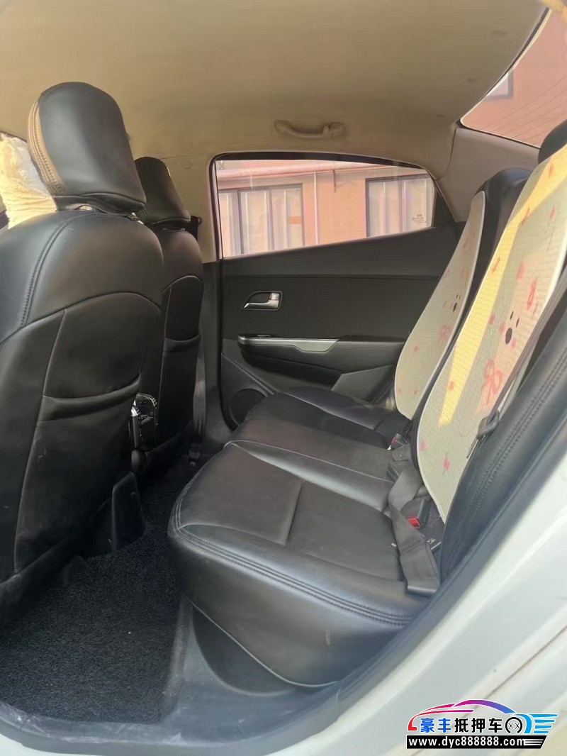 16年起亚K2轿车抵押车出售