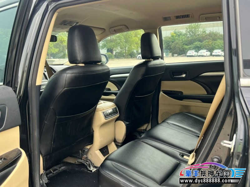 19年丰田汉兰达轿车抵押车出售