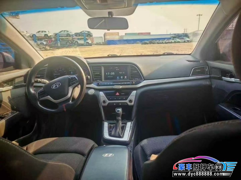 19年现代朗动轿车抵押车出售