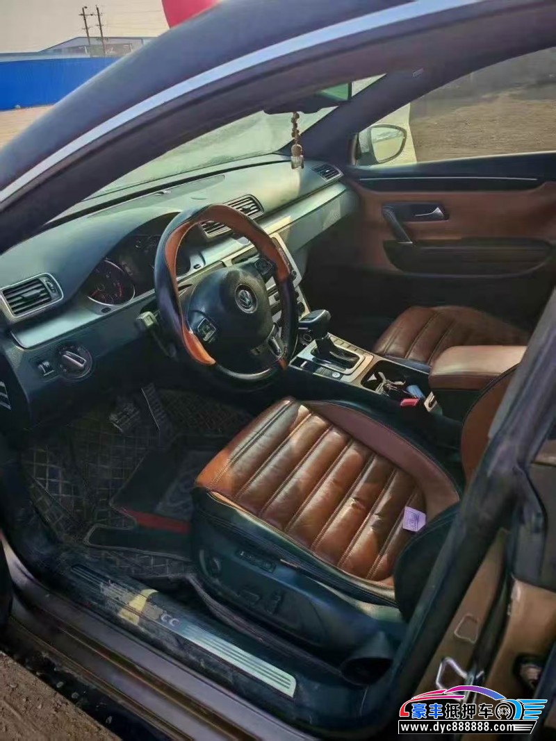 13年大众CC轿车抵押车出售