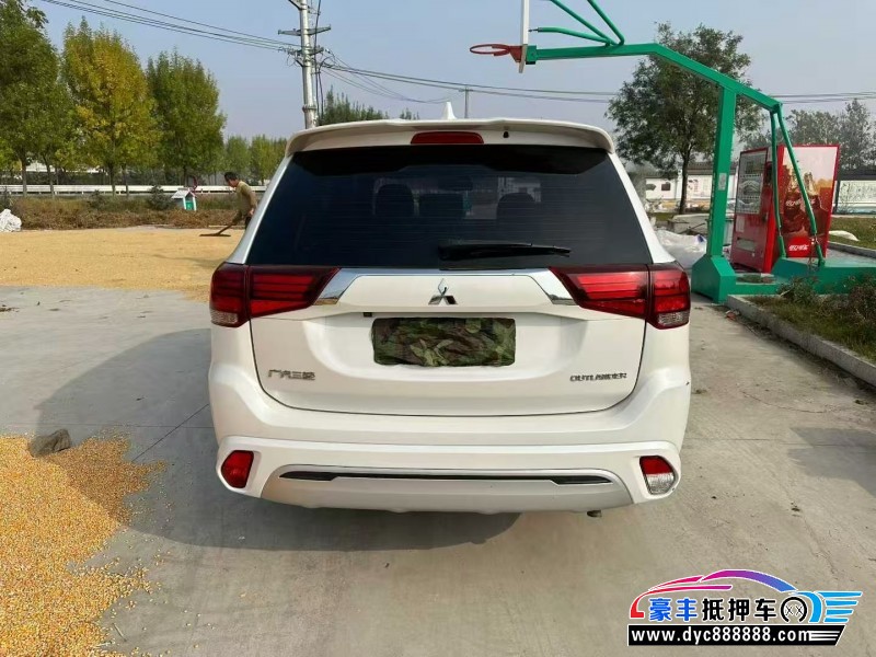 22年三菱欧蓝德SUV抵押车出售
