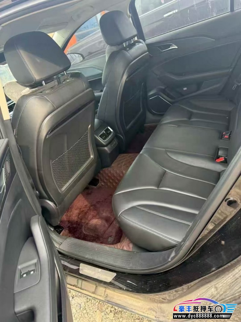 22年红旗H5轿车抵押车出售