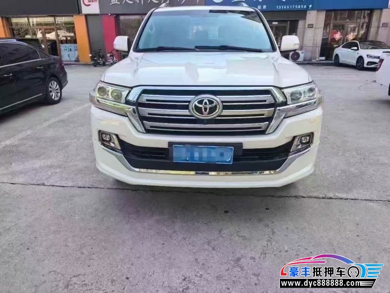 17年丰田兰德酷路泽（陆巡）轿车抵押车出售