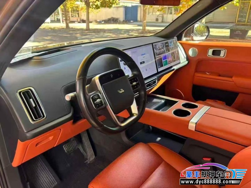 22年理想L9轿车抵押车出售