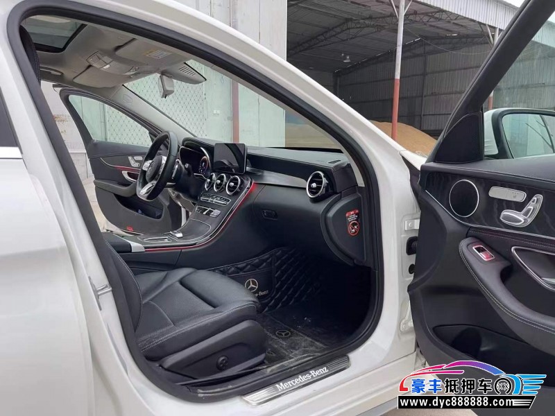 20年奔驰C轿车抵押车出售