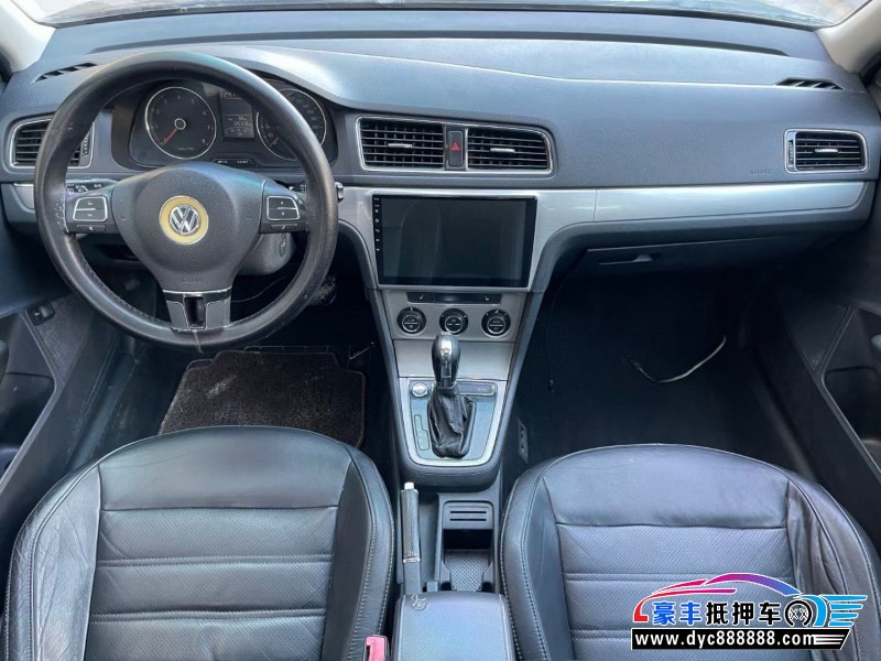 13年大众朗逸轿车抵押车出售