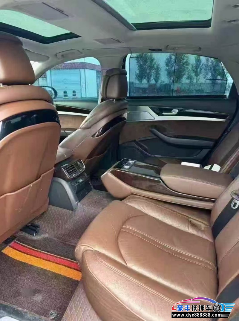 15年奥迪A8L轿车抵押车出售