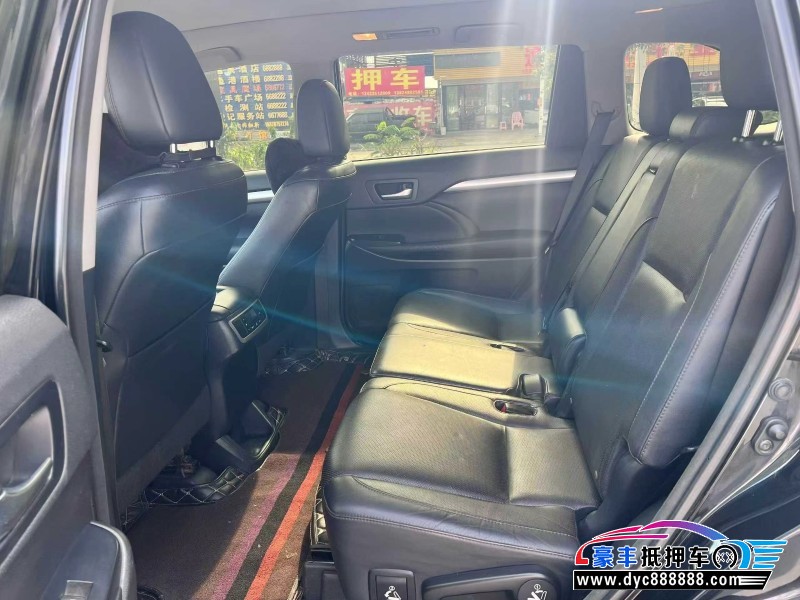 16年丰田汉兰达轿车抵押车出售