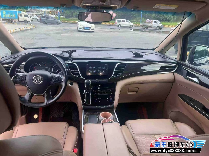 20年别克GL8轿车抵押车出售