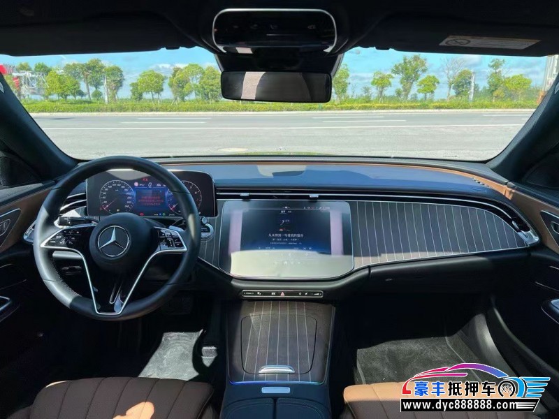 24年奔驰E轿车抵押车出售