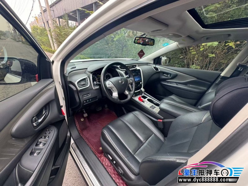 20年日产楼兰SUV抵押车出售