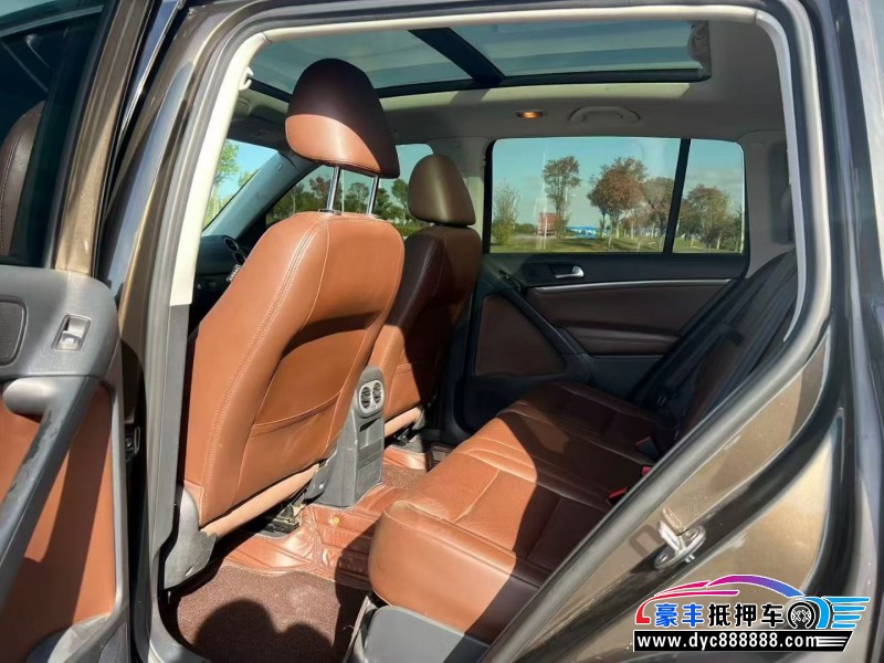 14年大众途观轿车抵押车出售