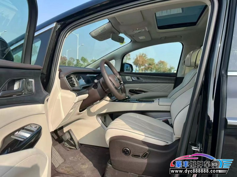 25年腾势D9轿车抵押车出售