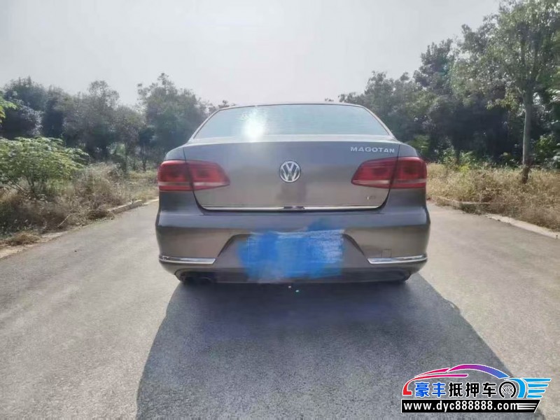 15年大众迈腾轿车抵押车出售