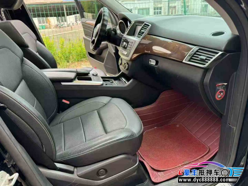 15年奔驰GLE轿车抵押车出售