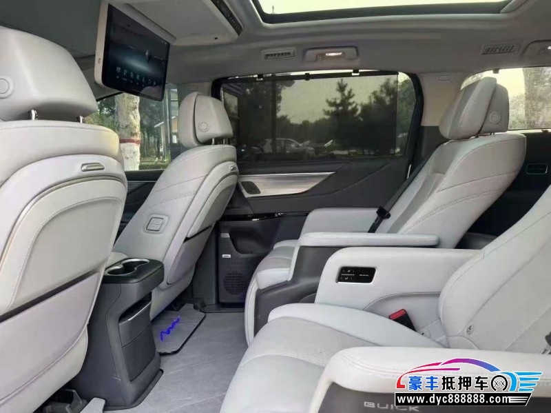 25年别克GL8轿车抵押车出售