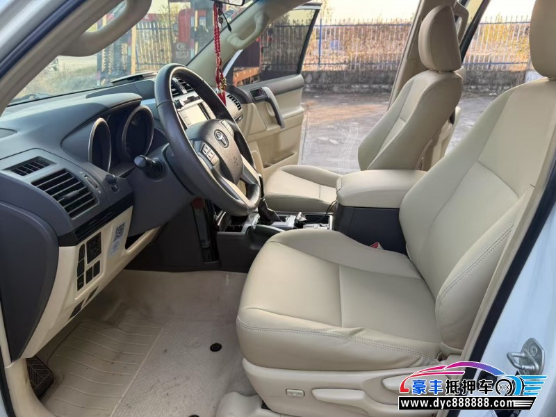 17年丰田普拉多（霸道）轿车抵押车出售