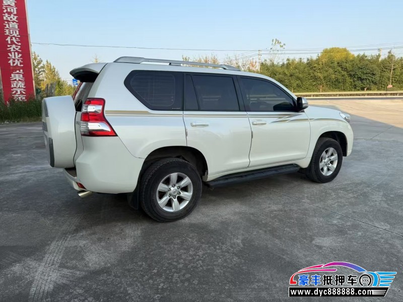 17年丰田普拉多（霸道）轿车抵押车出售