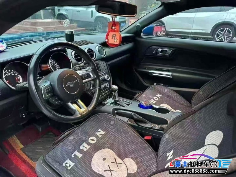 18年福特野马轿车抵押车出售