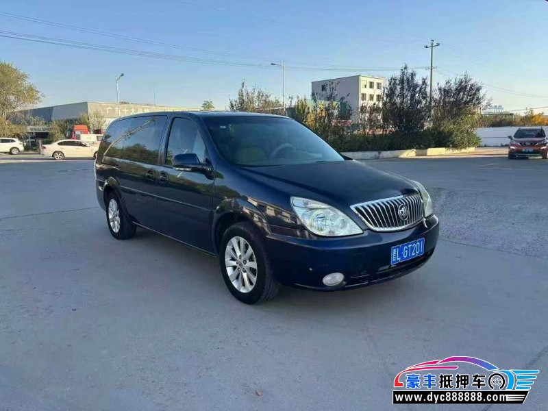 13年别克GL8轿车抵押车出售