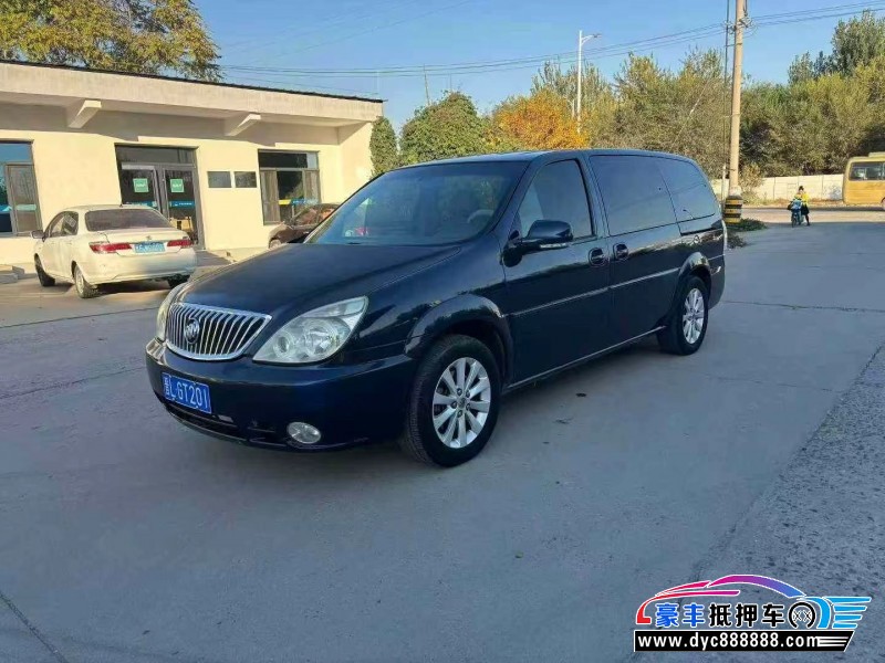 13年别克GL8轿车抵押车出售