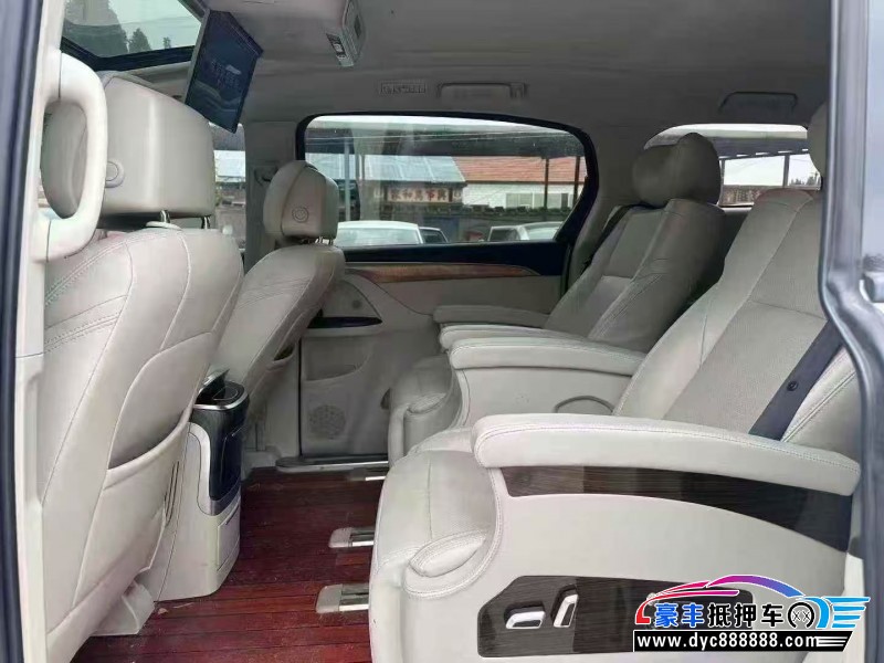 19年别克GL8轿车抵押车出售