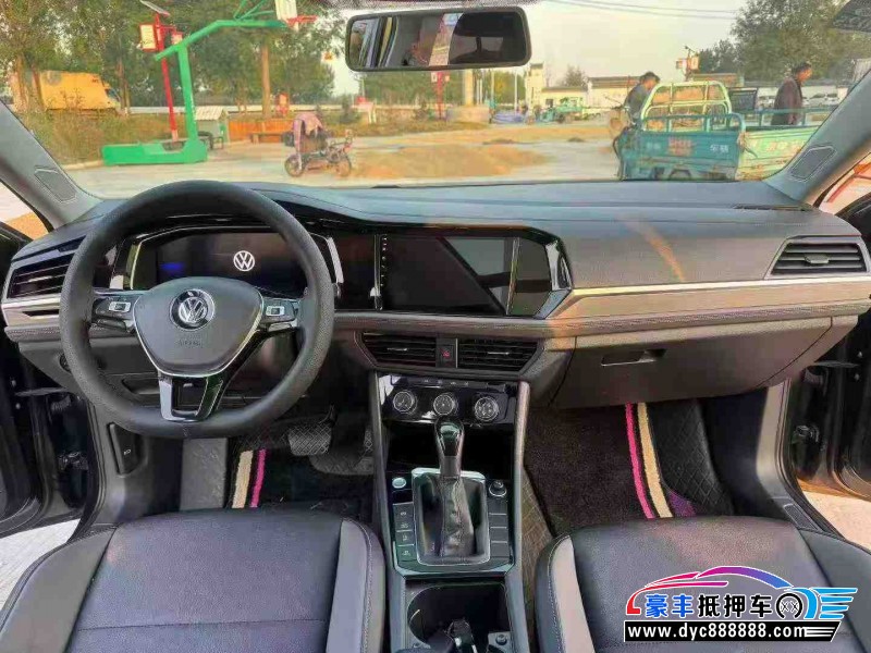 21年大众速腾轿车抵押车出售