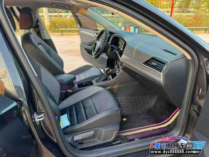 21年大众速腾轿车抵押车出售