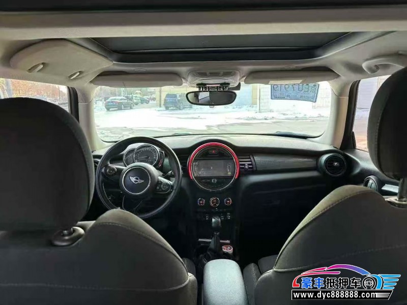 17年宝马MINI轿车抵押车出售