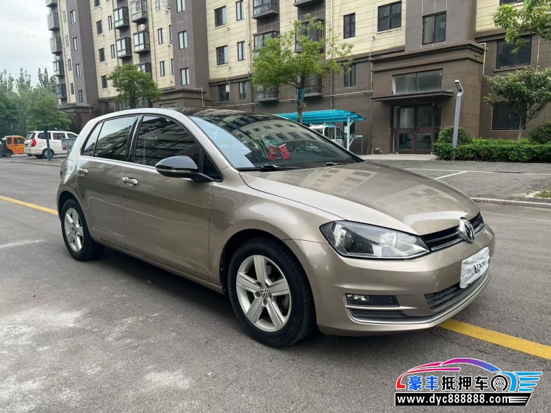 17年大众高尔夫轿车抵押车出售