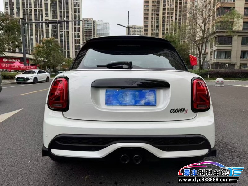 23年宝马MINI轿车抵押车出售