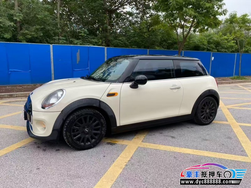 18年宝马MINI轿车抵押车出售